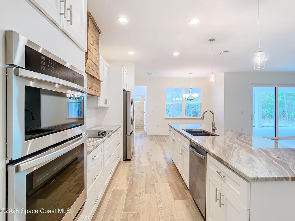 6110 Brabrook Avenue, Grant, FL 32949