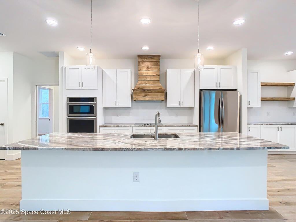 6110 Brabrook Avenue, Grant, FL 32949