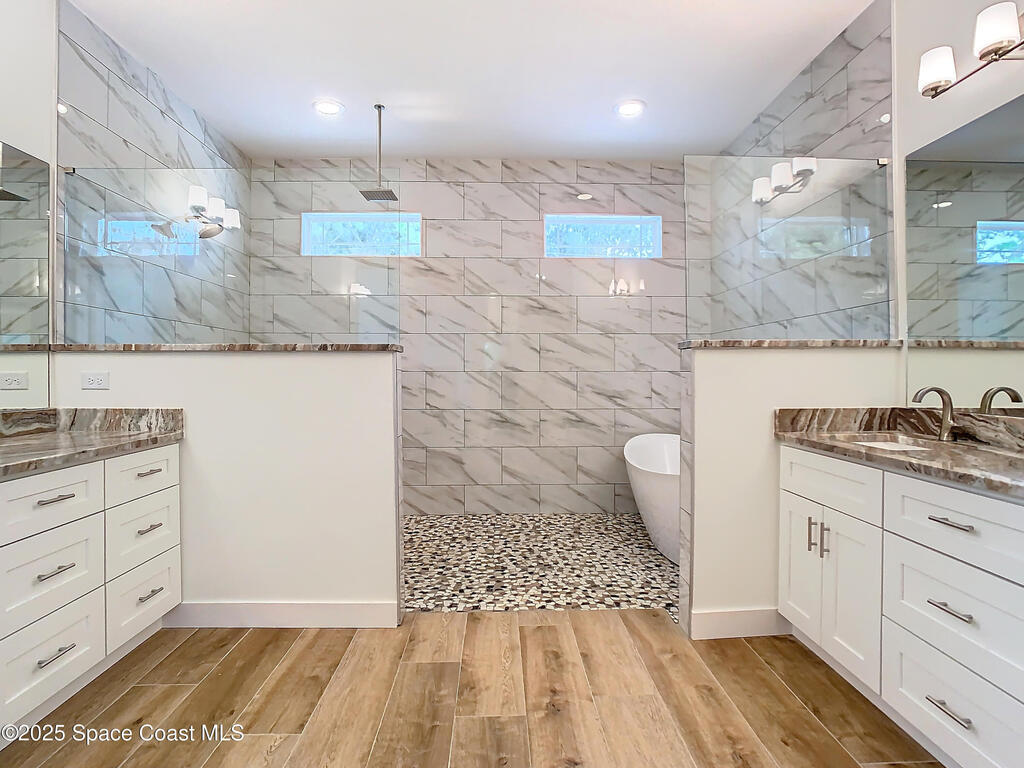 6110 Brabrook Avenue, Grant, FL 32949