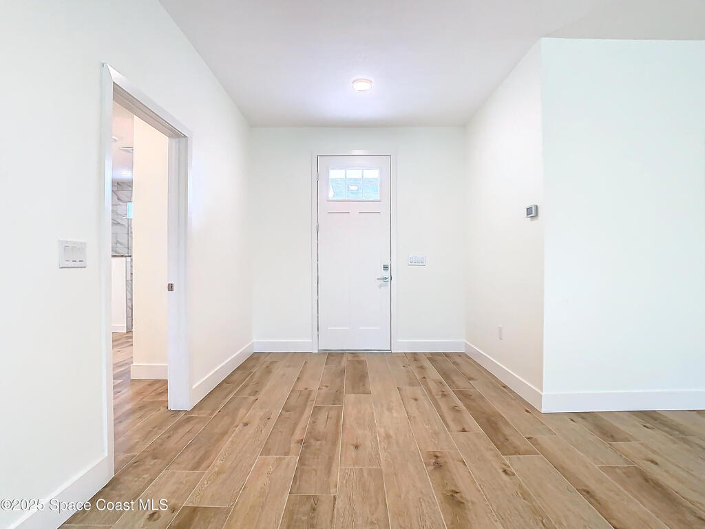 6110 Brabrook Avenue, Grant, FL 32949