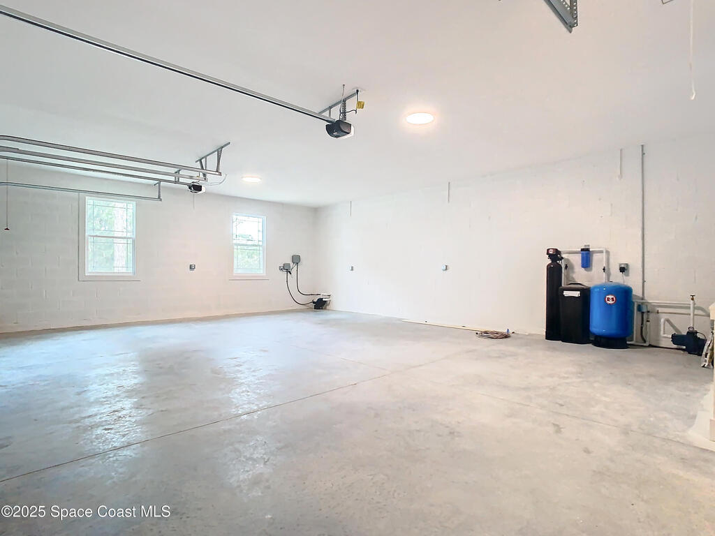 6110 Brabrook Avenue, Grant, FL 32949