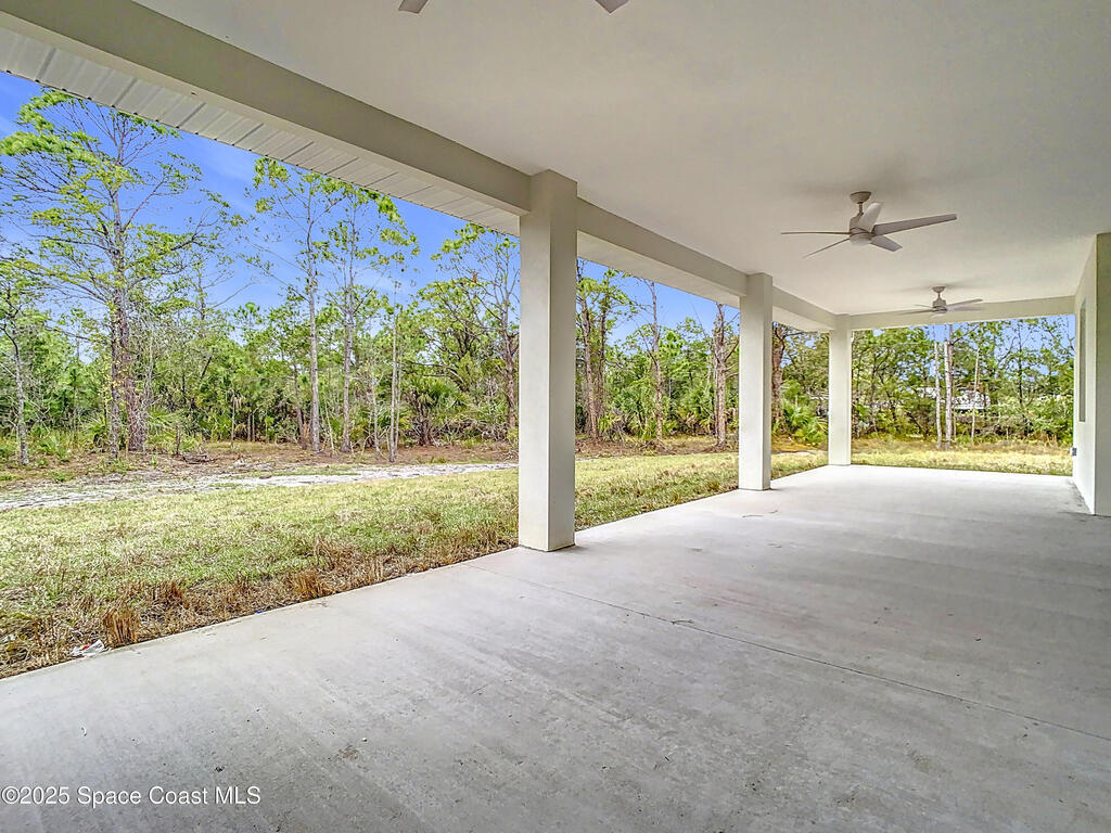6110 Brabrook Avenue, Grant, FL 32949
