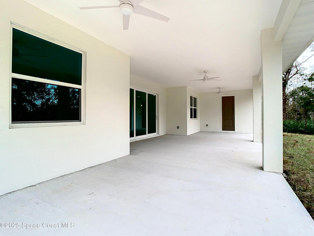 6110 Brabrook Avenue, Grant, FL 32949