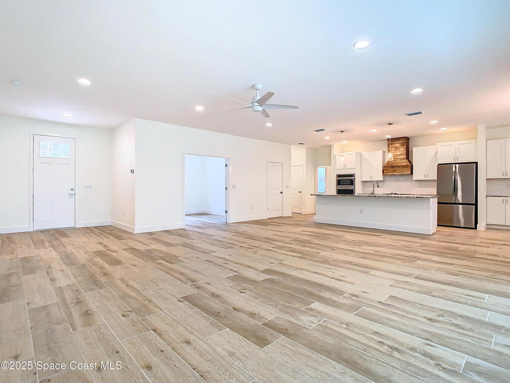 6110 Brabrook Avenue, Grant, FL 32949