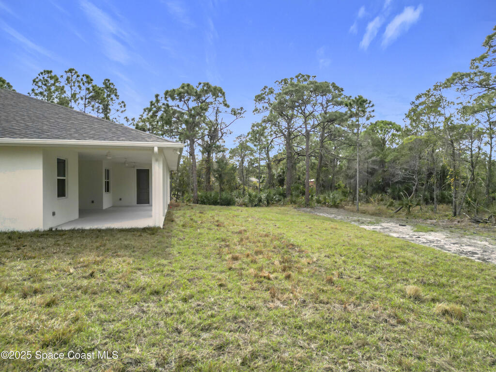 6110 Brabrook Avenue, Grant, FL 32949