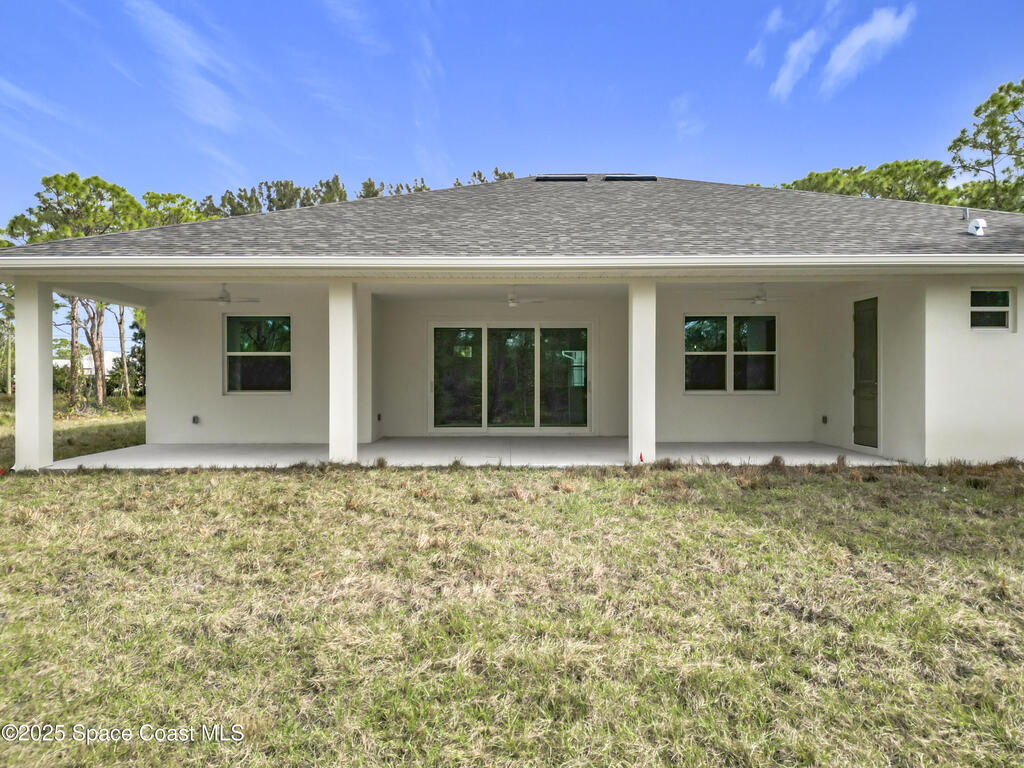 6110 Brabrook Avenue, Grant, FL 32949
