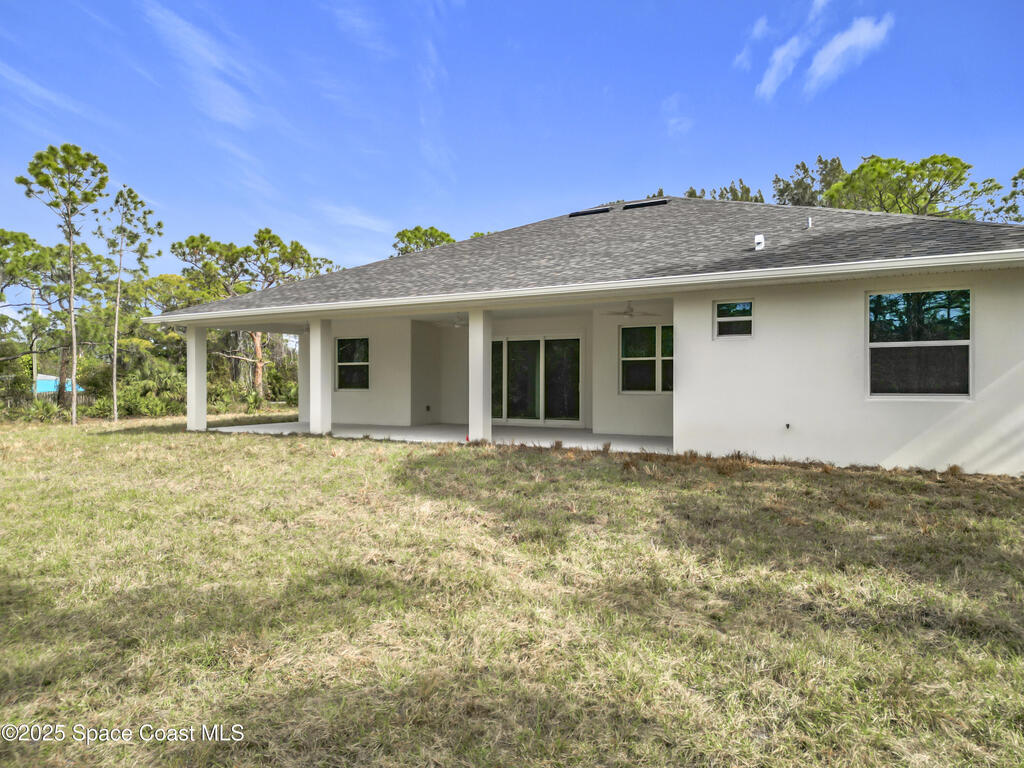 6110 Brabrook Avenue, Grant, FL 32949
