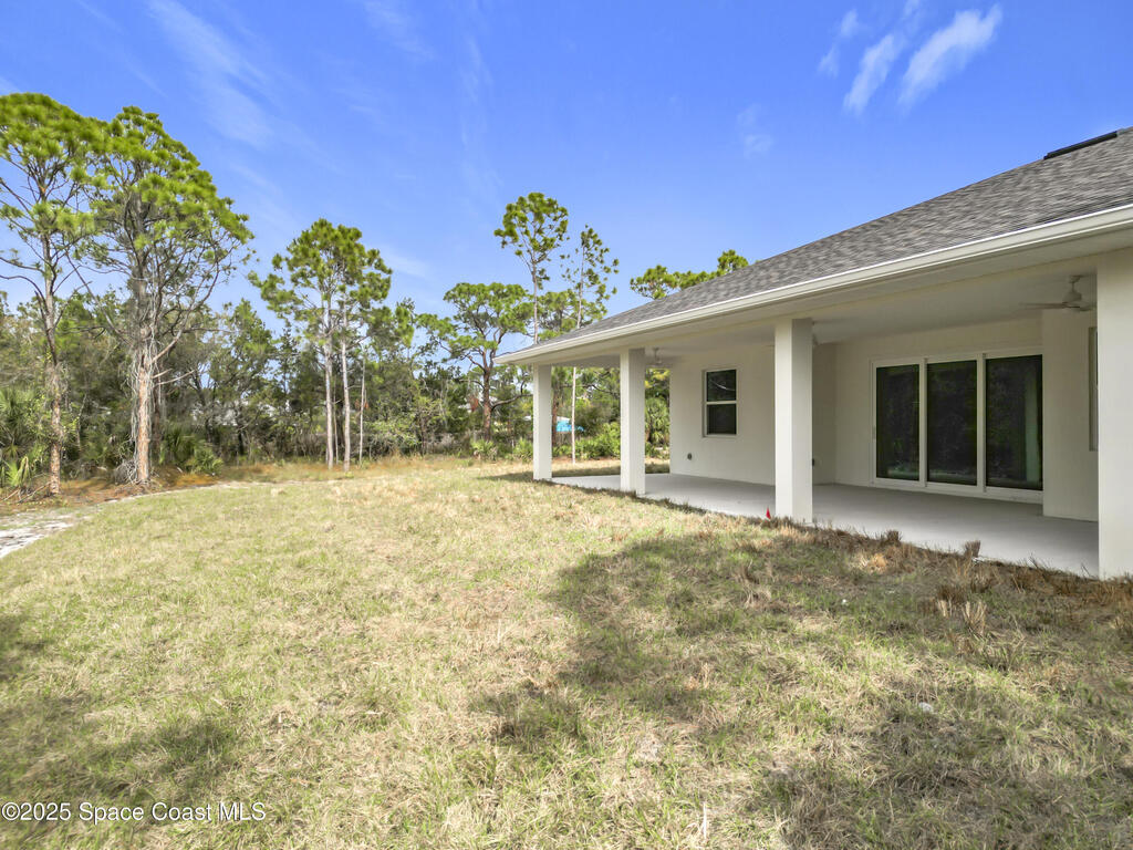 6110 Brabrook Avenue, Grant, FL 32949