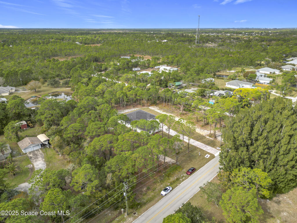 6110 Brabrook Avenue, Grant, FL 32949