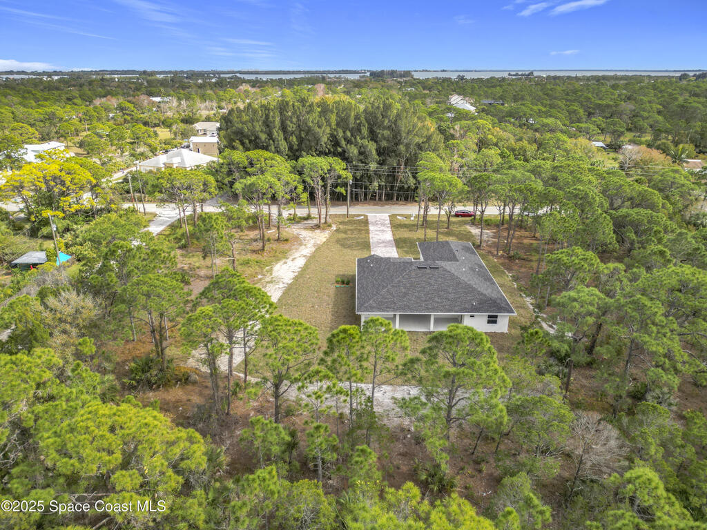 6110 Brabrook Avenue, Grant, FL 32949
