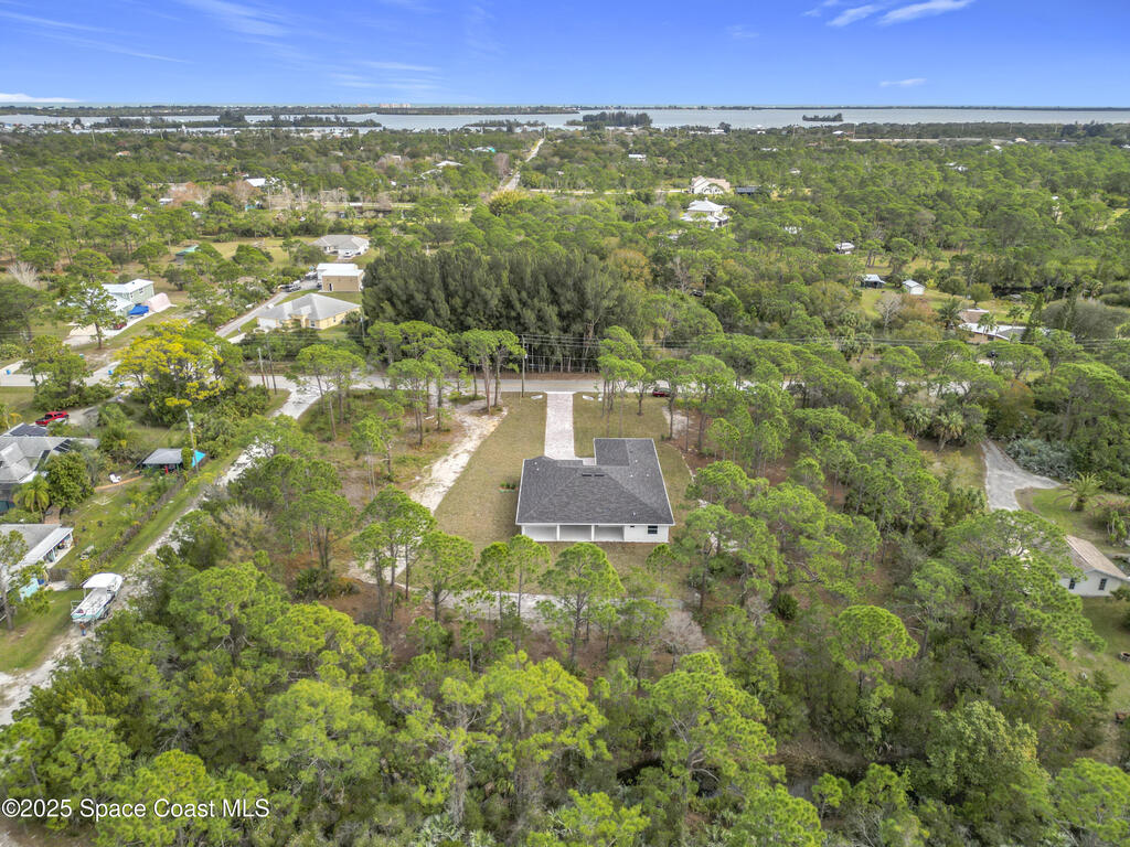 6110 Brabrook Avenue, Grant, FL 32949
