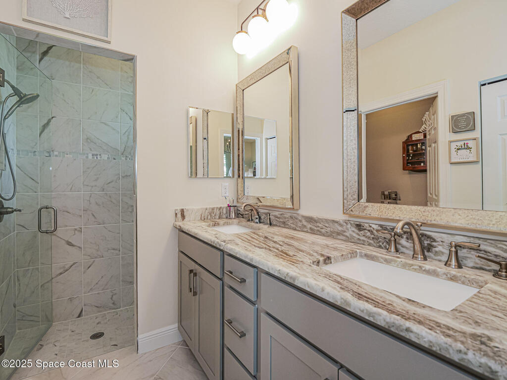 2284 Timberlake Circle, Vero Beach, FL 32966