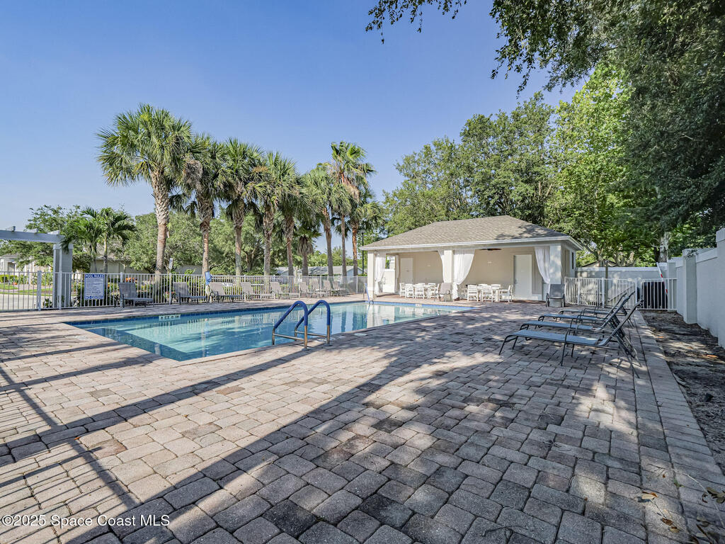 2284 Timberlake Circle, Vero Beach, FL 32966