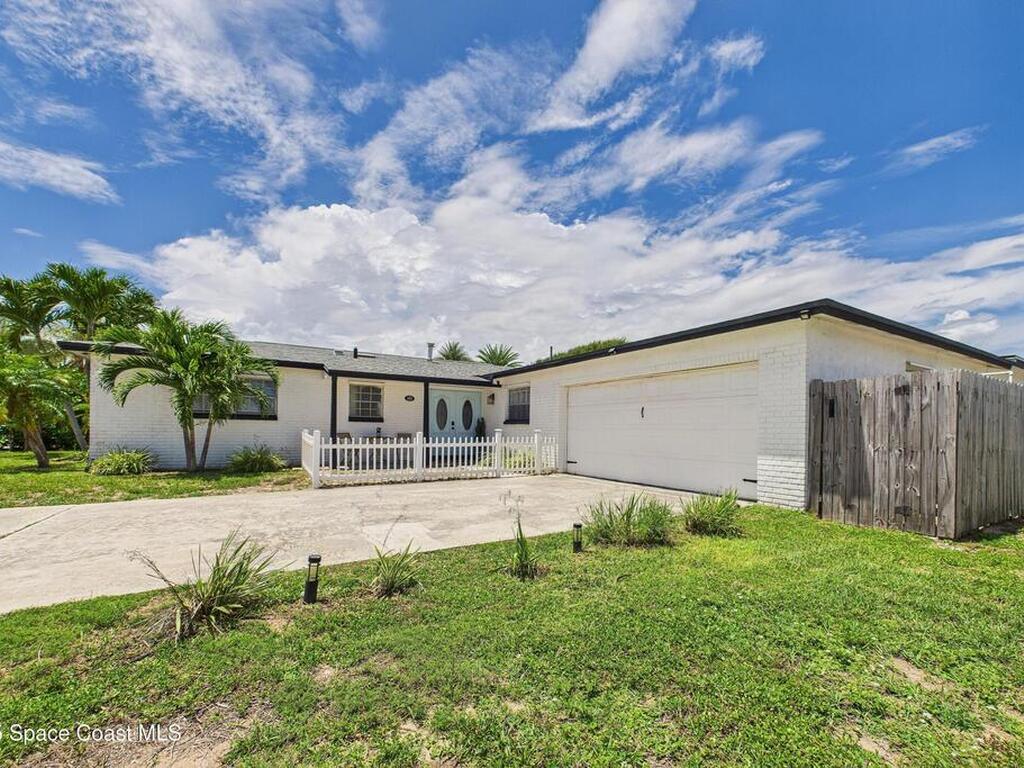 929 Bluewater Drive, Indian Harbour Beach, FL 32937