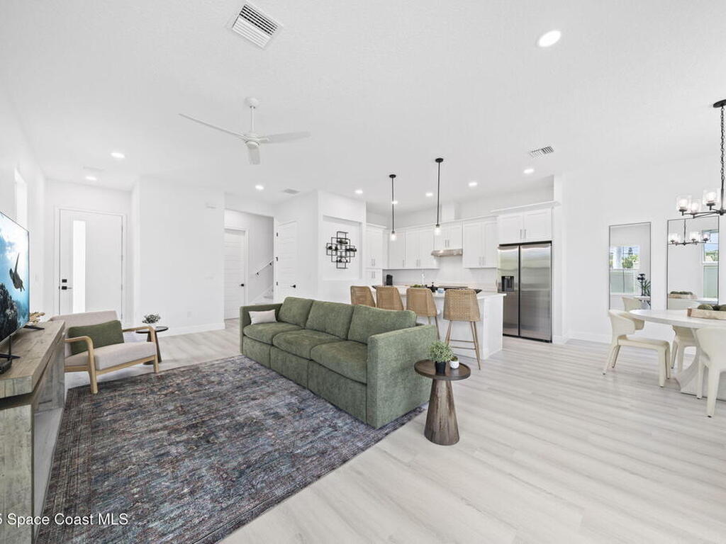 1330 Windchime Lane, Melbourne, FL 32935