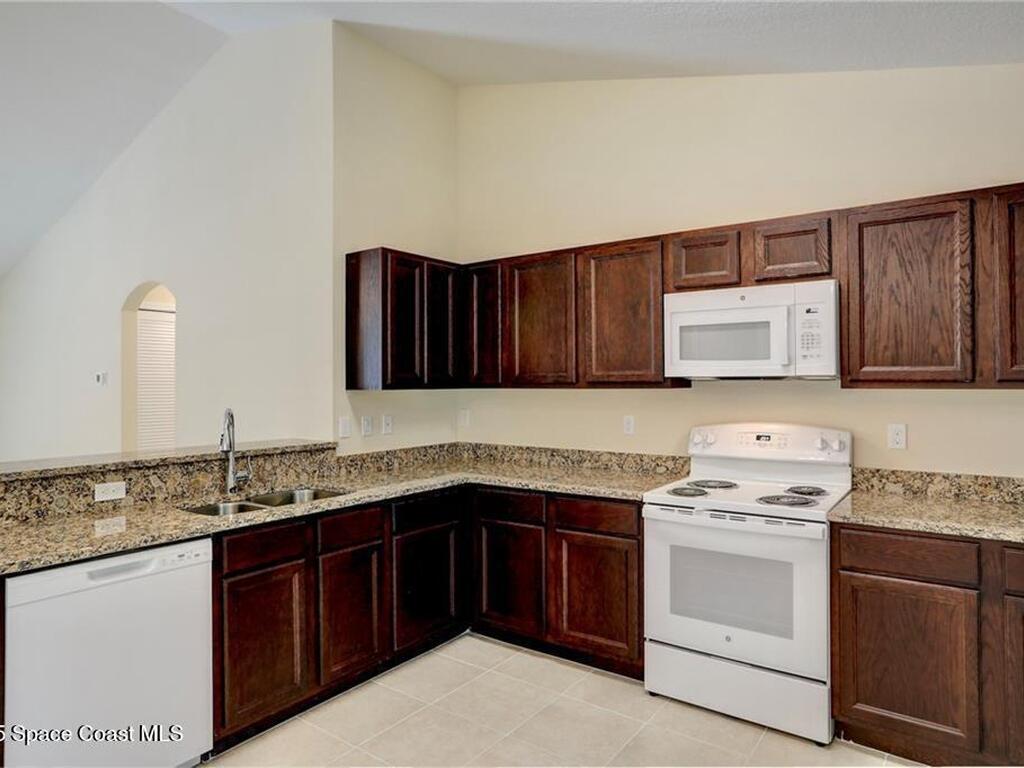 8266 104th Avenue, Vero Beach, FL 32967