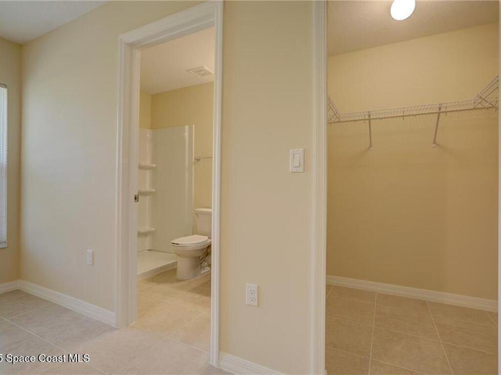 8266 104th Avenue, Vero Beach, FL 32967
