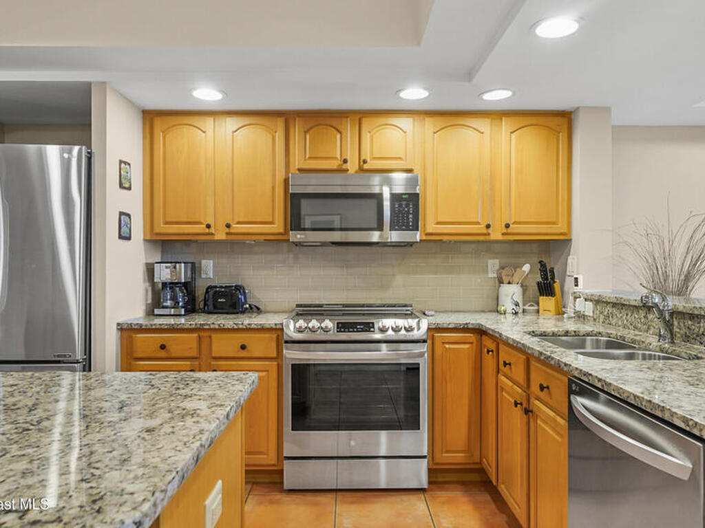 8470 Ridgewood Avenue, Cape Canaveral, FL 32920