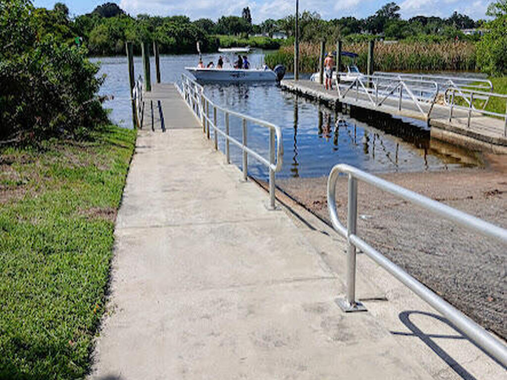 2670 4th Avenue, Palm Bay, FL 32905