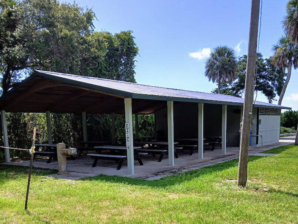 2670 4th Avenue, Palm Bay, FL 32905