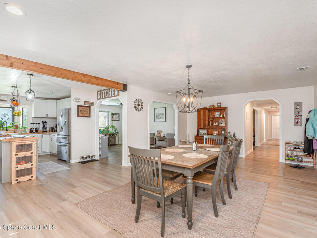 3310 Grantline Road, Mims, FL 32754