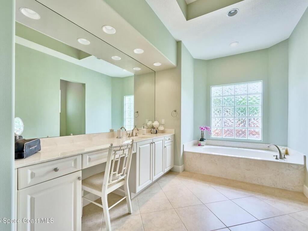 575 Stoney Brook Farm Court, Vero Beach, FL 32968