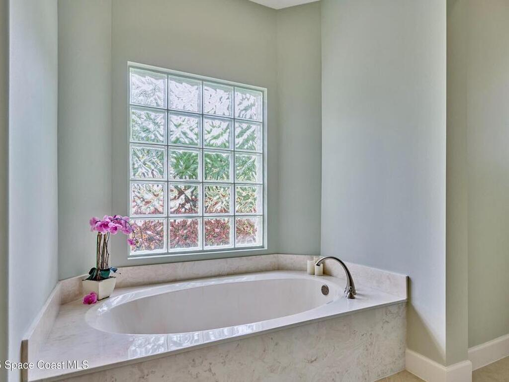 575 Stoney Brook Farm Court, Vero Beach, FL 32968