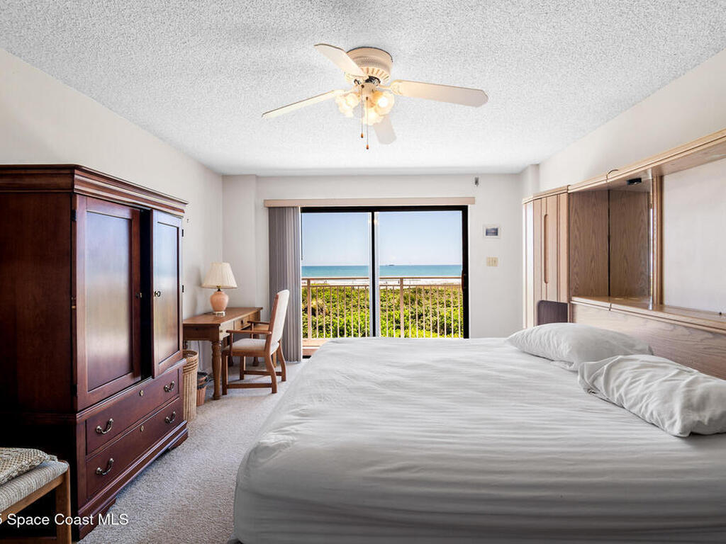 6770 Ridgewood Avenue, Cocoa Beach, FL 32931