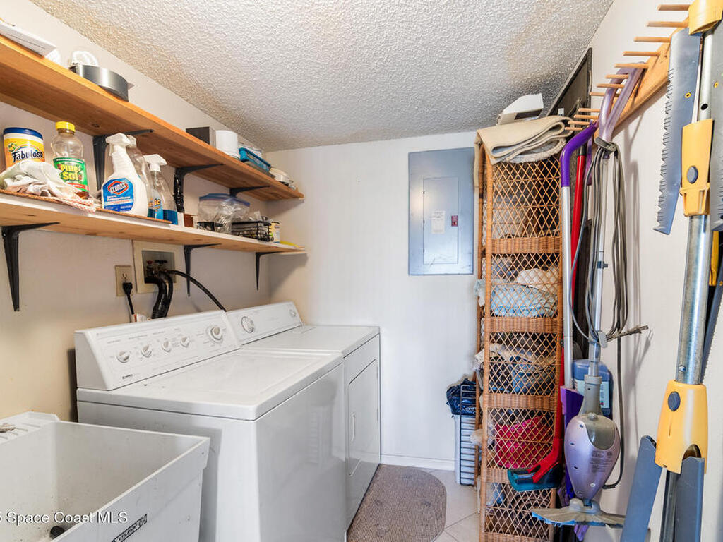 6770 Ridgewood Avenue, Cocoa Beach, FL 32931