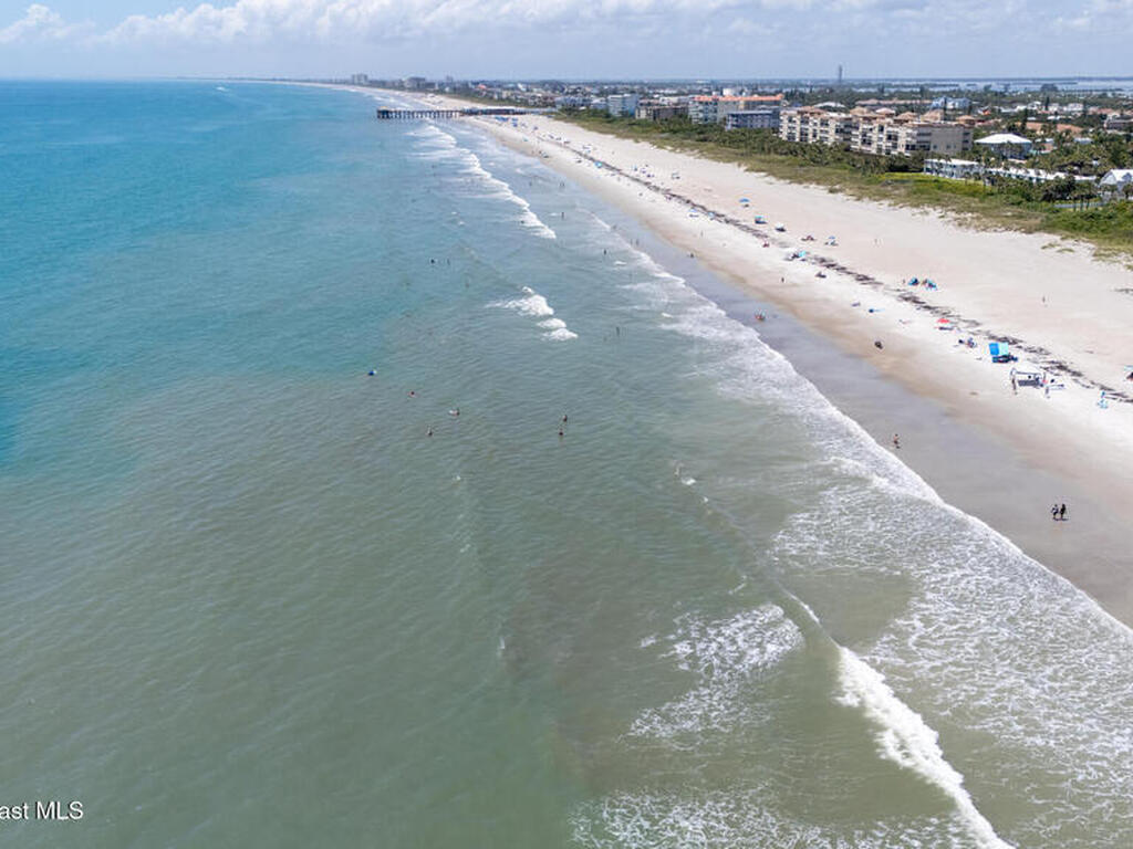 6770 Ridgewood Avenue, Cocoa Beach, FL 32931