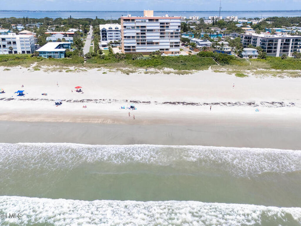6770 Ridgewood Avenue, Cocoa Beach, FL 32931