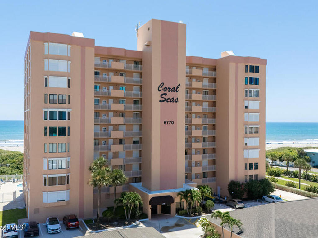 6770 Ridgewood Avenue, Cocoa Beach, FL 32931