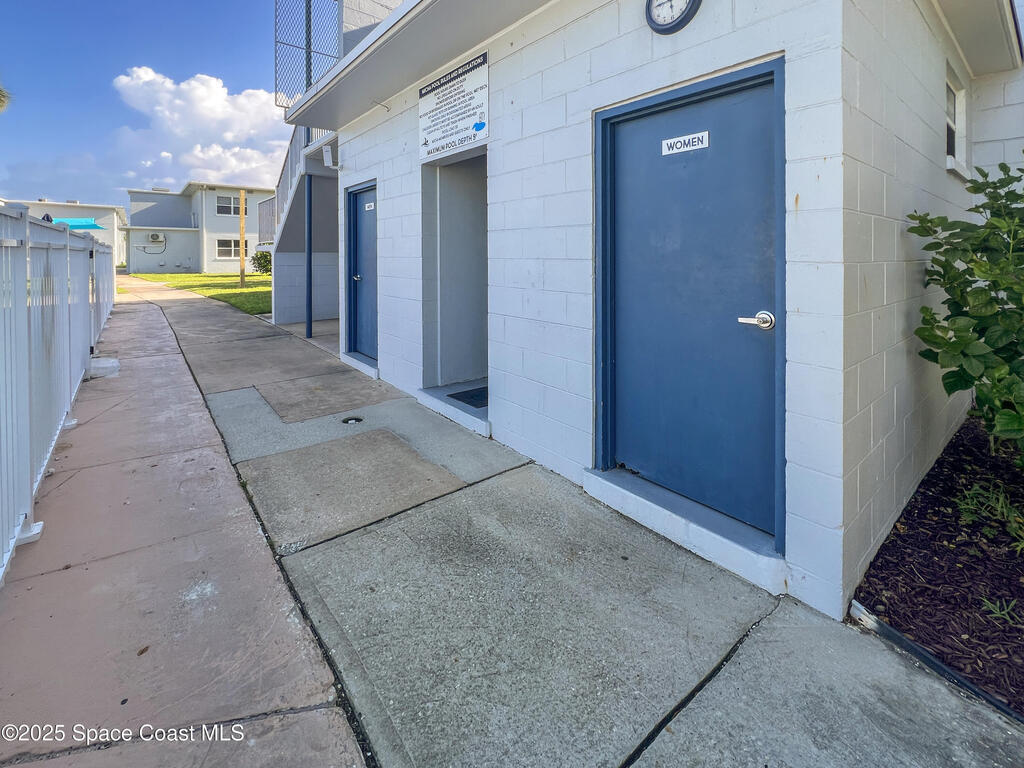 299 N Banana River Drive, Merritt Island, FL 32952