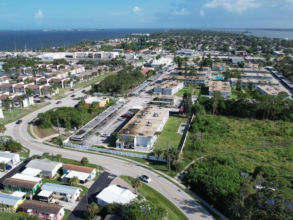 299 N Banana River Drive, Merritt Island, FL 32952