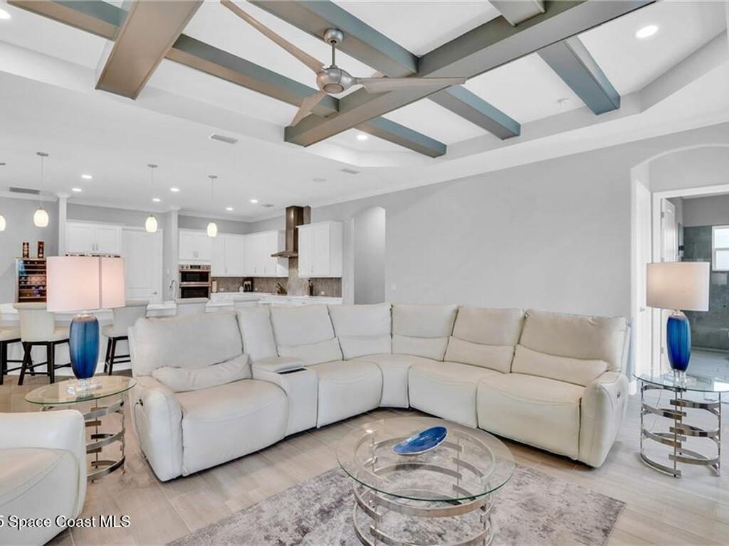 5928 Sequoia Circle, Vero Beach, FL 32967