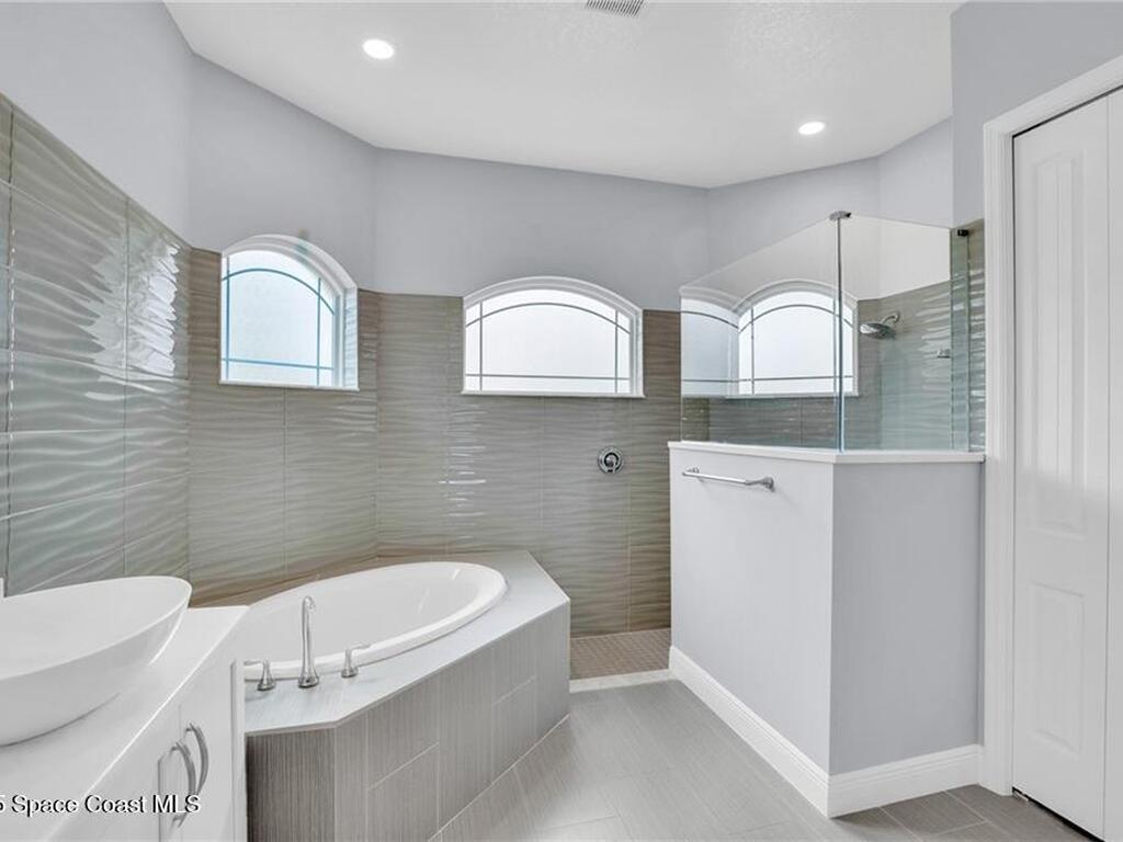5928 Sequoia Circle, Vero Beach, FL 32967