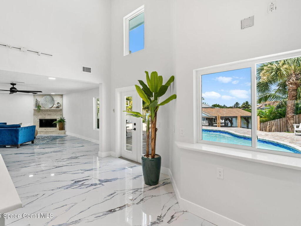 398 Riverview Lane, Melbourne Beach, FL 32951
