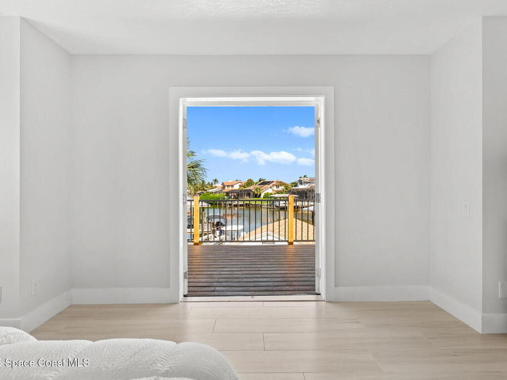 398 Riverview Lane, Melbourne Beach, FL 32951