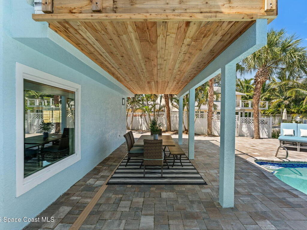 398 Riverview Lane, Melbourne Beach, FL 32951