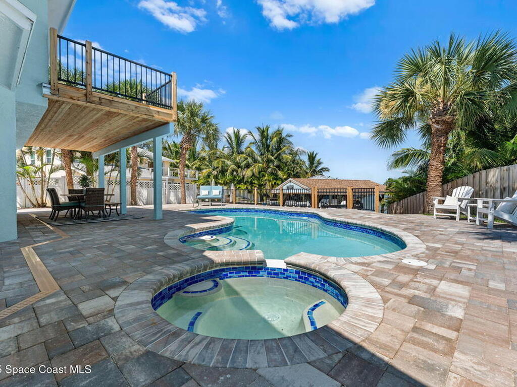 398 Riverview Lane, Melbourne Beach, FL 32951