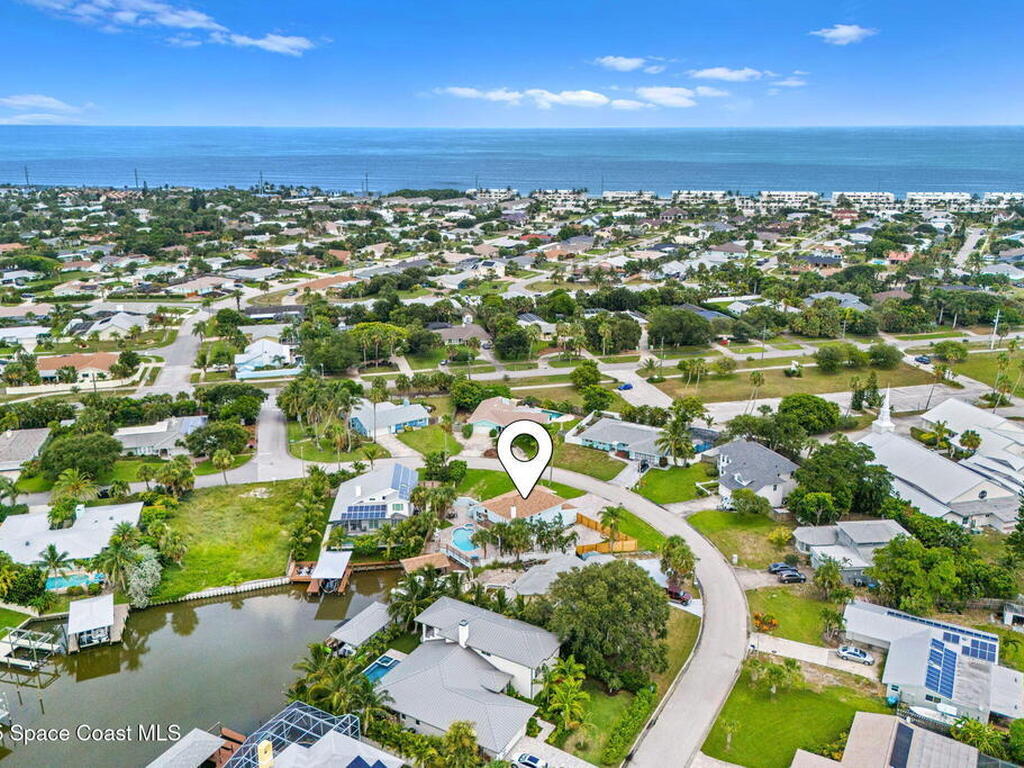 398 Riverview Lane, Melbourne Beach, FL 32951
