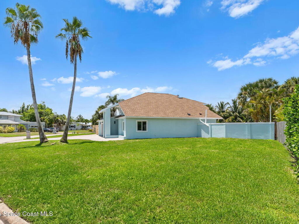 398 Riverview Lane, Melbourne Beach, FL 32951