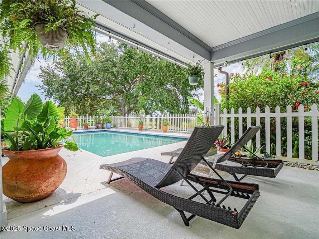 2945 70th Place, Vero Beach, FL 32967