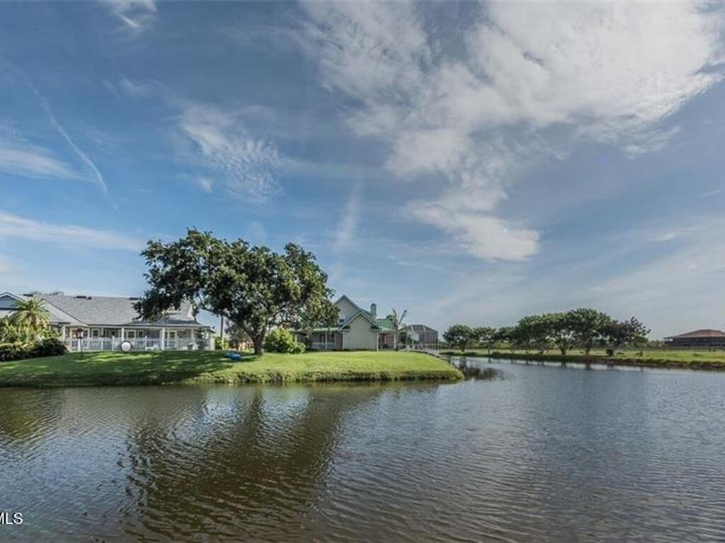 2945 70th Place, Vero Beach, FL 32967
