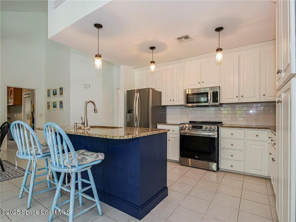 2945 70th Place, Vero Beach, FL 32967