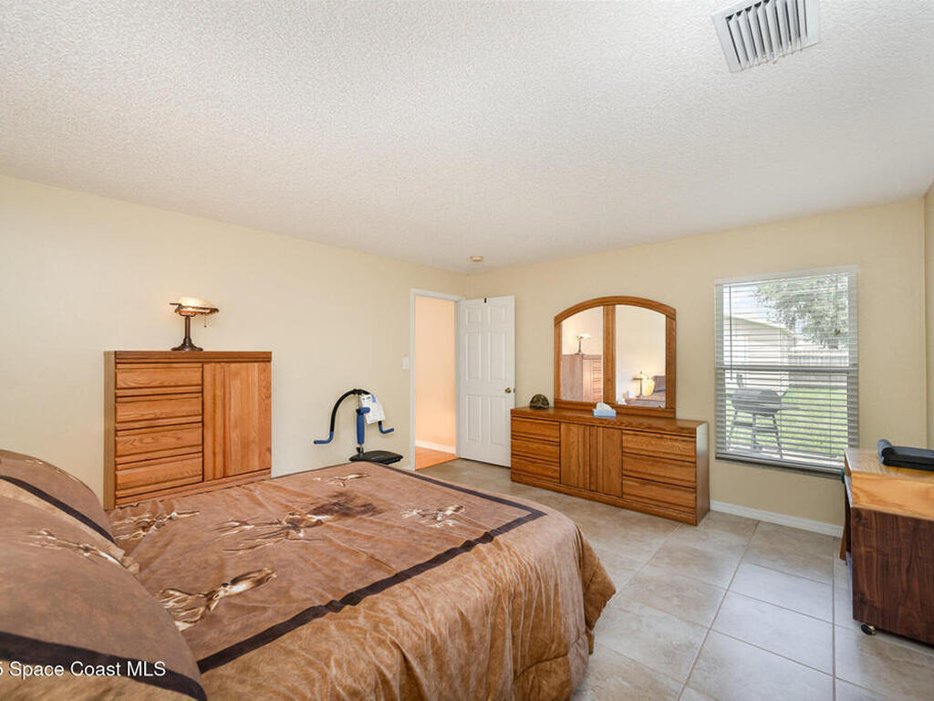 6465 Grissom Parkway, Cocoa, FL 32927