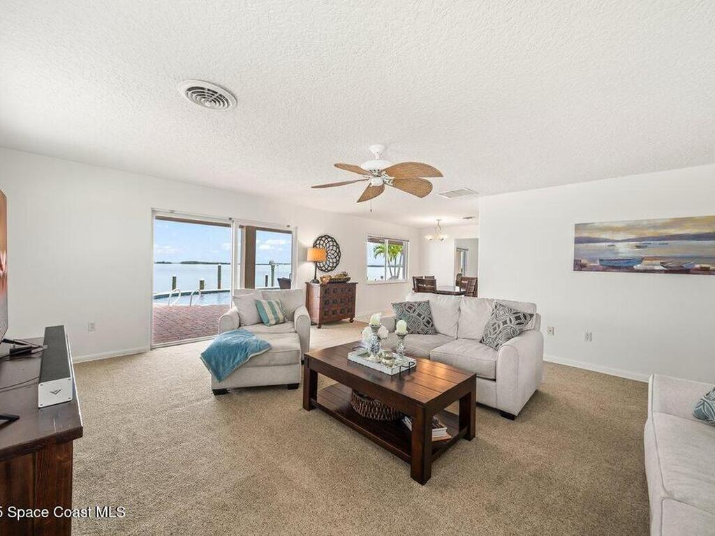 17 Country Club Road, Cocoa Beach, FL 32931