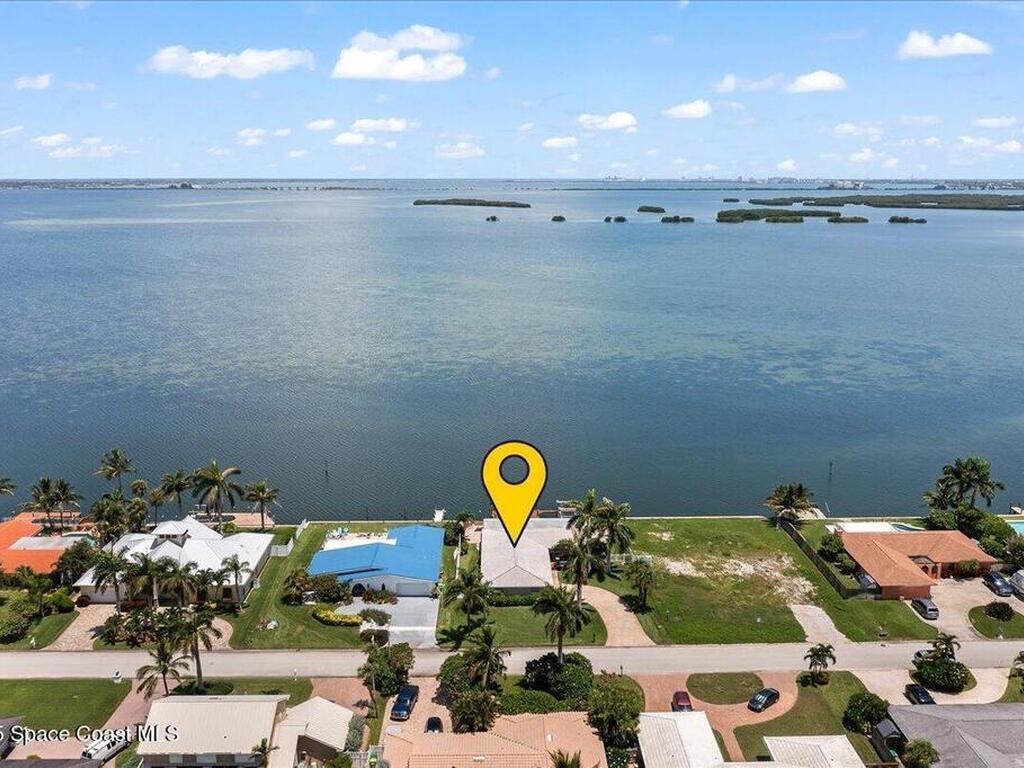 17 Country Club Road, Cocoa Beach, FL 32931