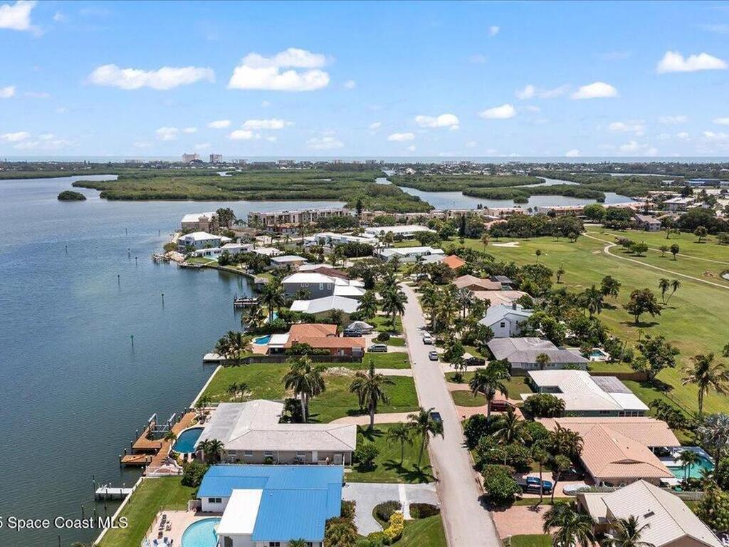 17 Country Club Road, Cocoa Beach, FL 32931