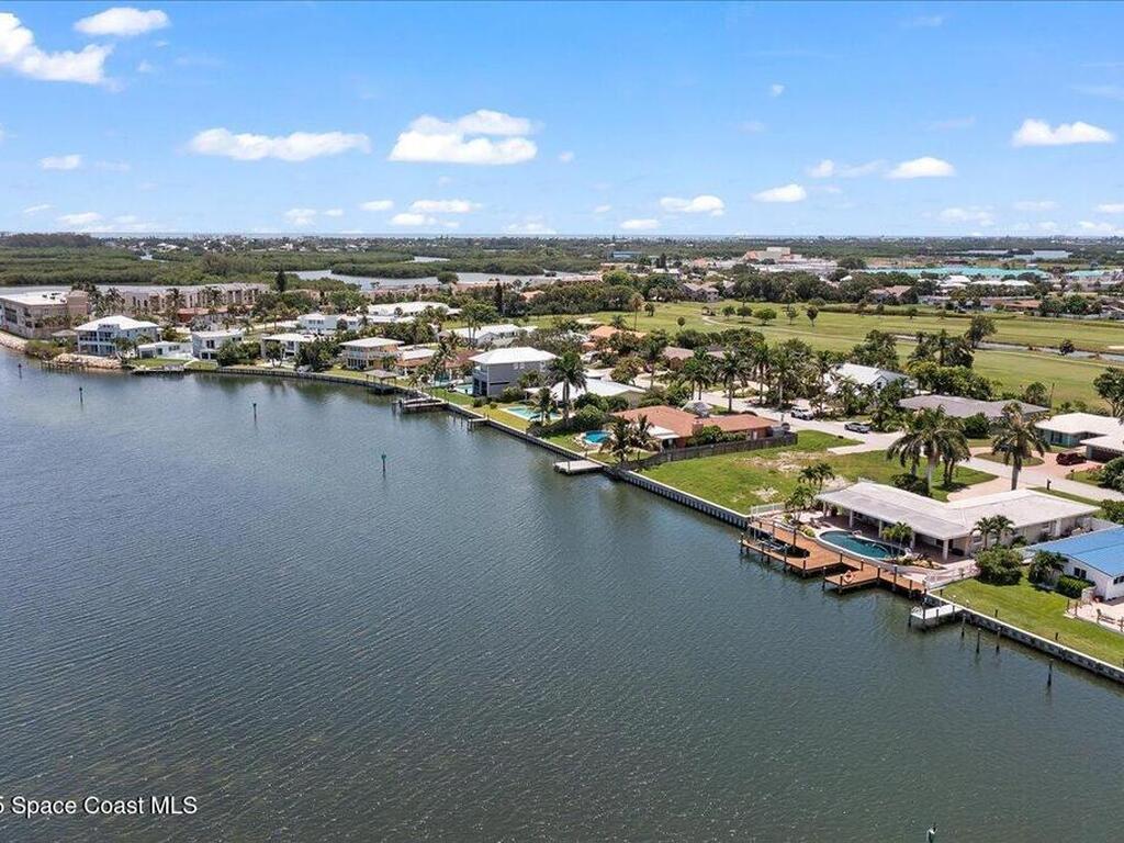 17 Country Club Road, Cocoa Beach, FL 32931